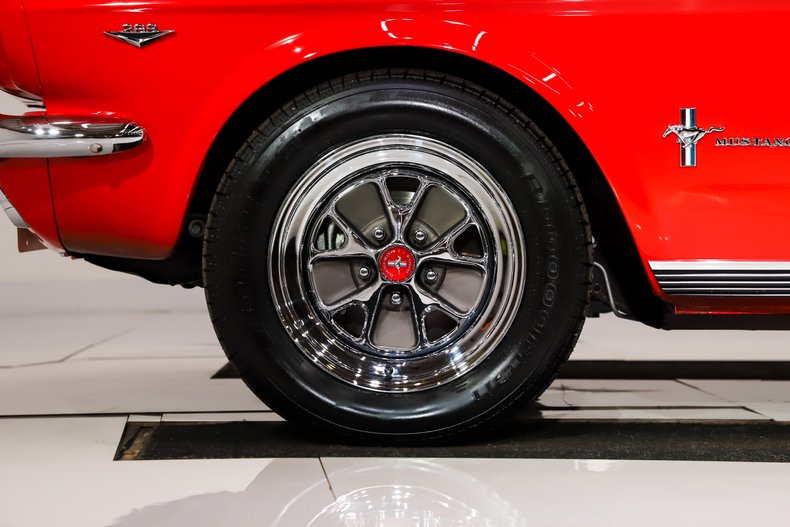 Ford-Mustang-1966-Signal-Flare-Red-Black-Pony-Deluxe-47