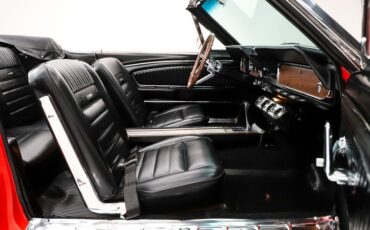 Ford-Mustang-1966-Signal-Flare-Red-Black-Pony-Deluxe-48