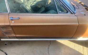 Ford-Mustang-1967-10