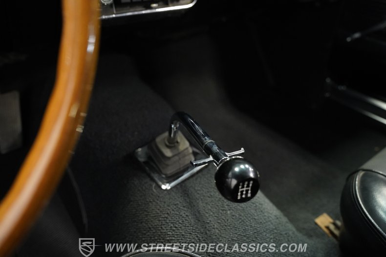 Ford-Mustang-1967-Blue-Black-13