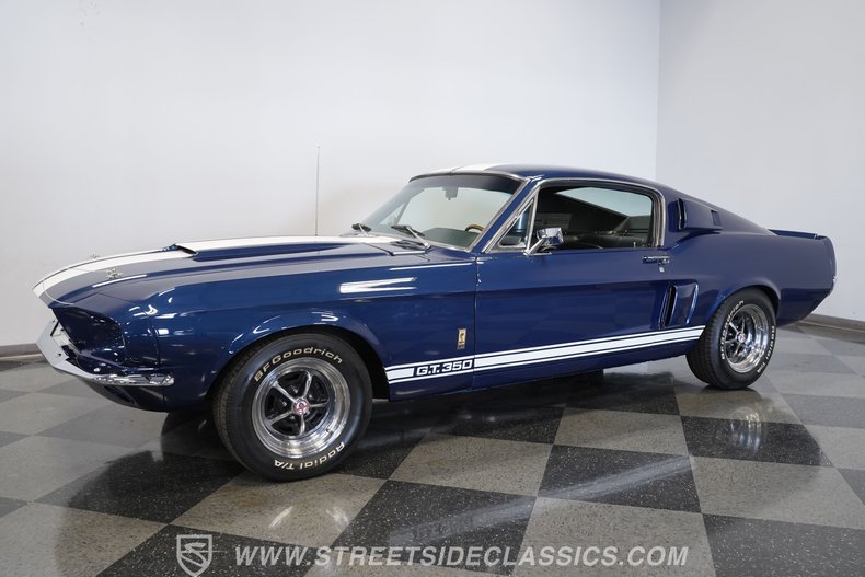 Ford-Mustang-1967-Blue-Black-23