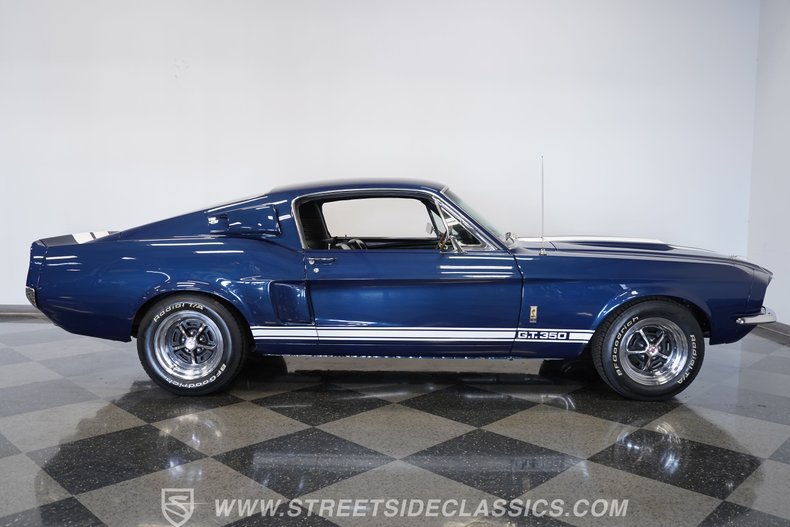 Ford-Mustang-1967-Blue-Black-25