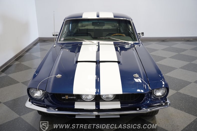 Ford-Mustang-1967-Blue-Black-3