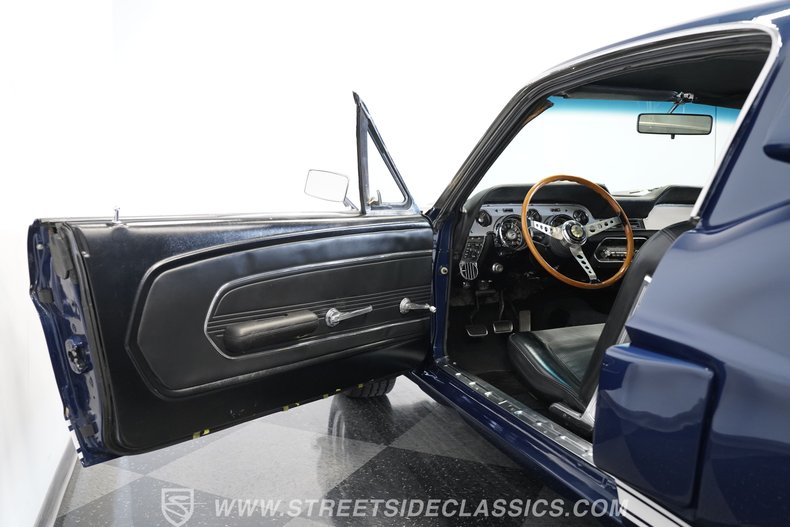 Ford-Mustang-1967-Blue-Black-49