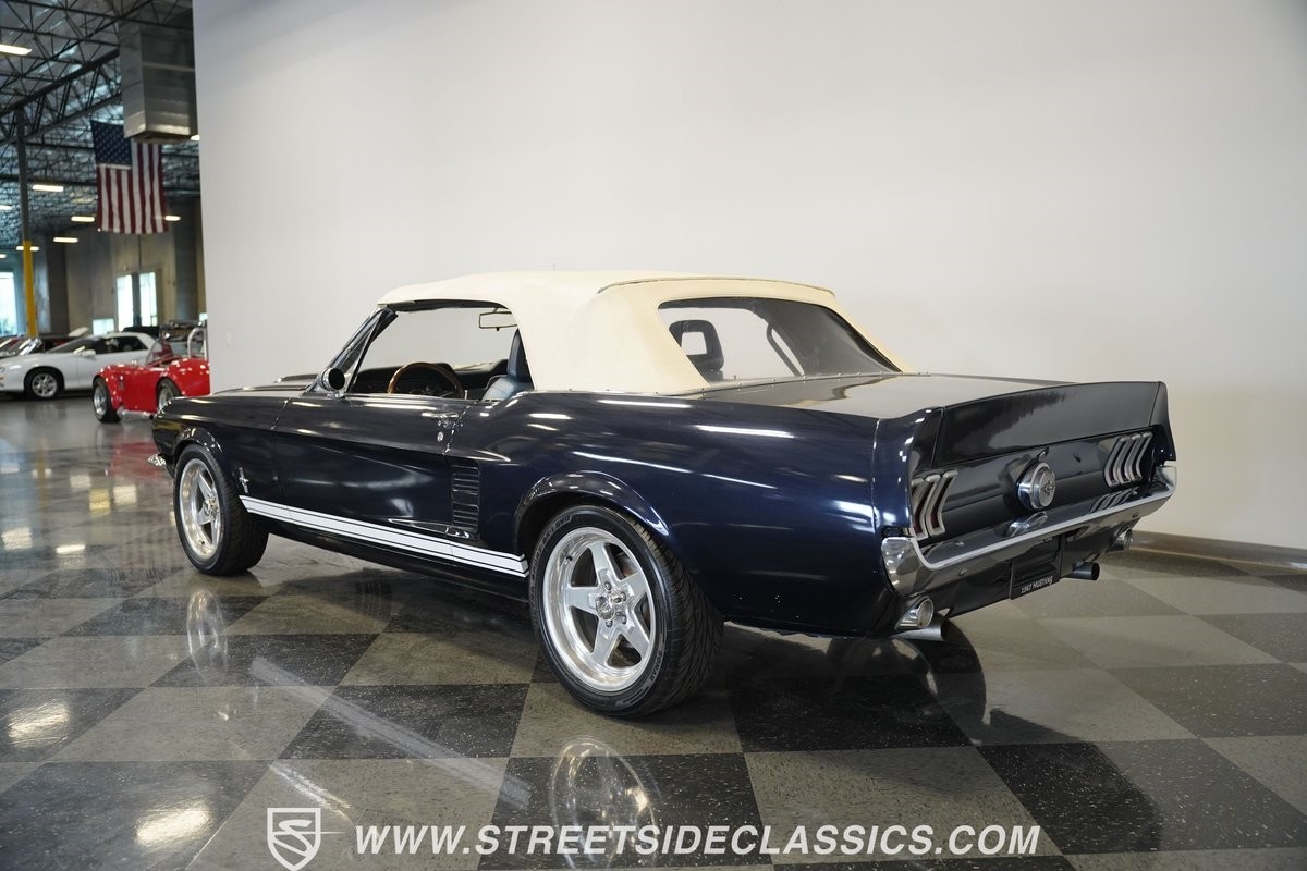 Ford-Mustang-1967-Convertible-14