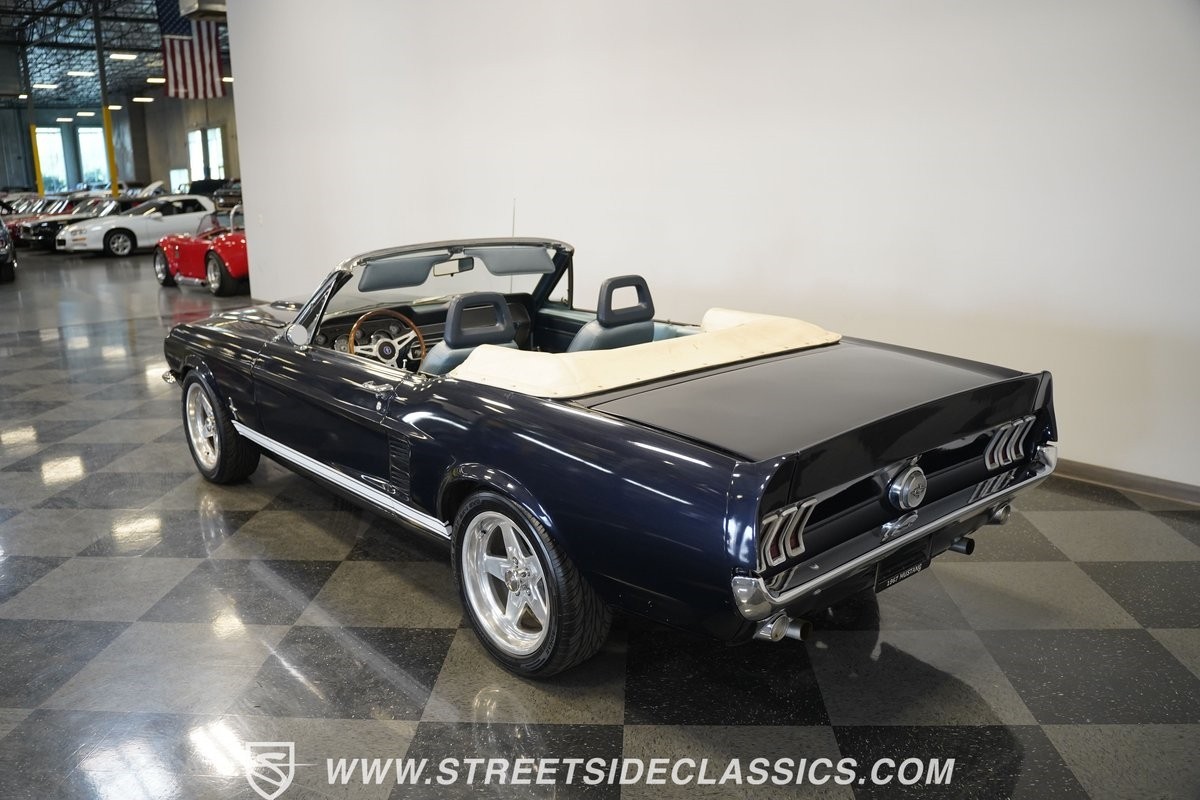 Ford-Mustang-1967-Convertible-15