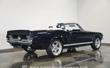 Ford-Mustang-1967-Convertible-17