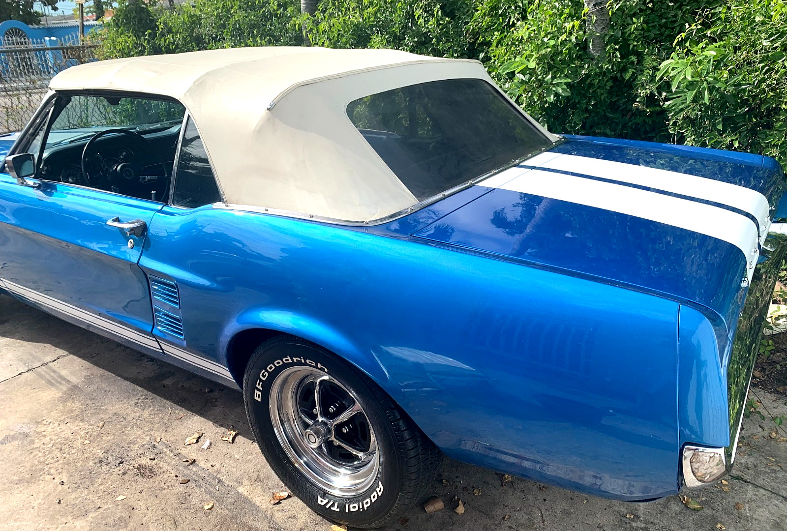 Ford-Mustang-1967-Convertible-3