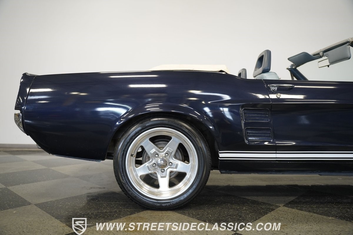 Ford-Mustang-1967-Convertible-32