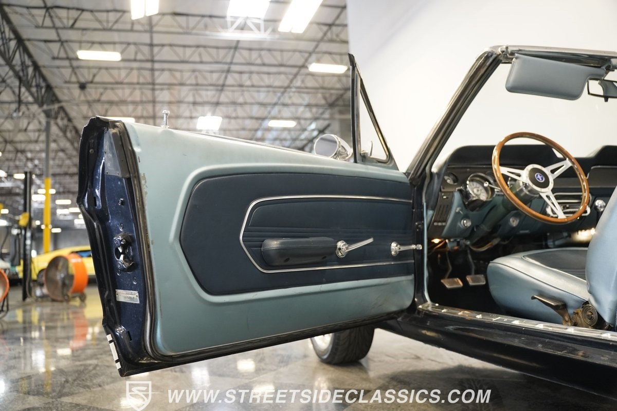 Ford-Mustang-1967-Convertible-38