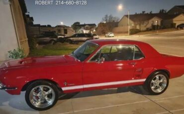 Ford-Mustang-1967-Coupe-2