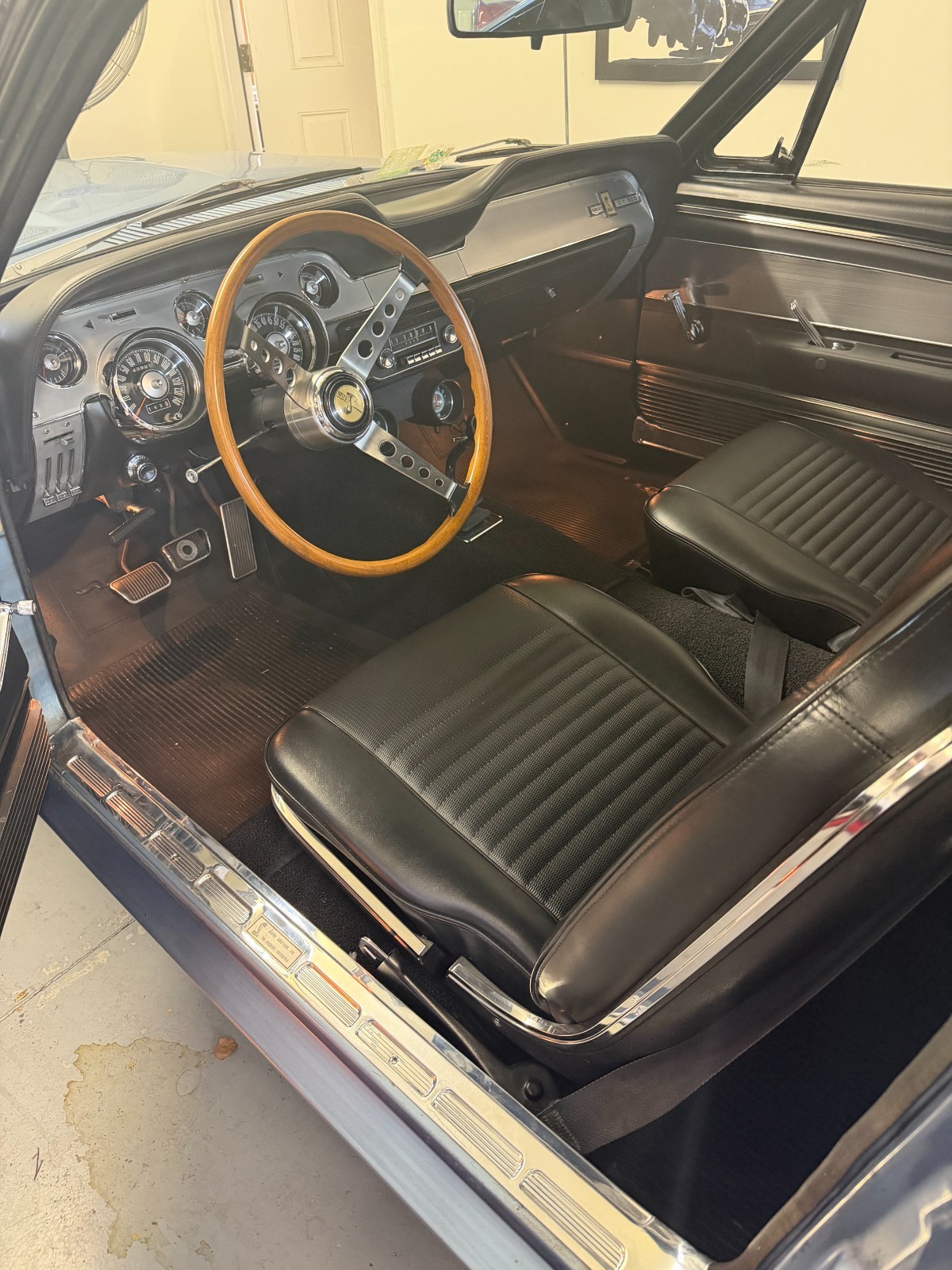 Ford-Mustang-1967-Fastback-25