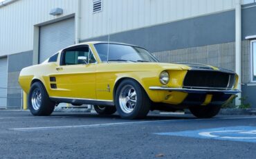 Ford-Mustang-1967-Yellow-Black-14