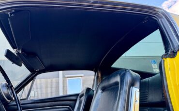 Ford-Mustang-1967-Yellow-Black-18