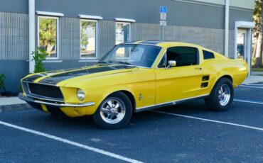 Ford-Mustang-1967-Yellow-Black-19
