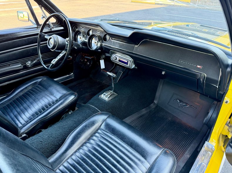 Ford-Mustang-1967-Yellow-Black-43