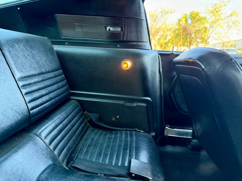 Ford-Mustang-1967-Yellow-Black-46