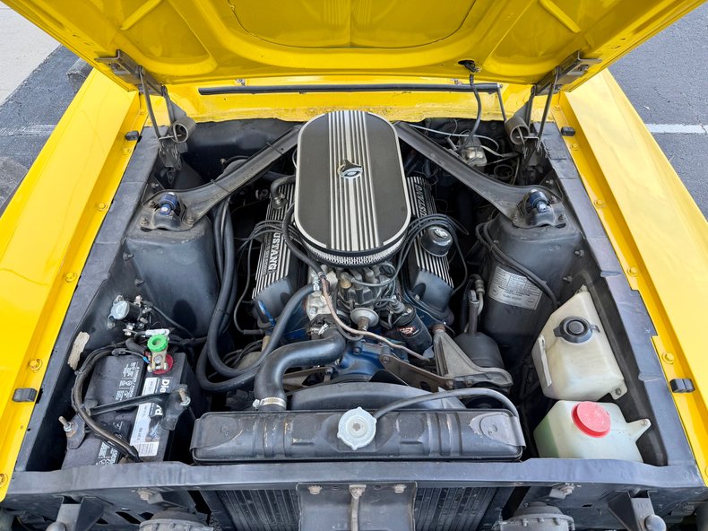 Ford-Mustang-1967-Yellow-Black-5