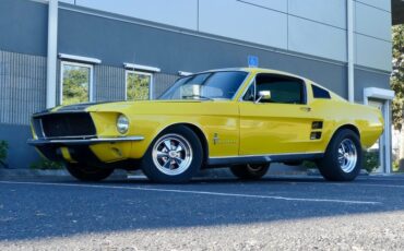 Ford-Mustang-1967-Yellow-Black-8