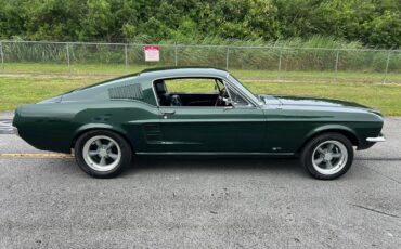 Ford-Mustang-1967-fastback-11