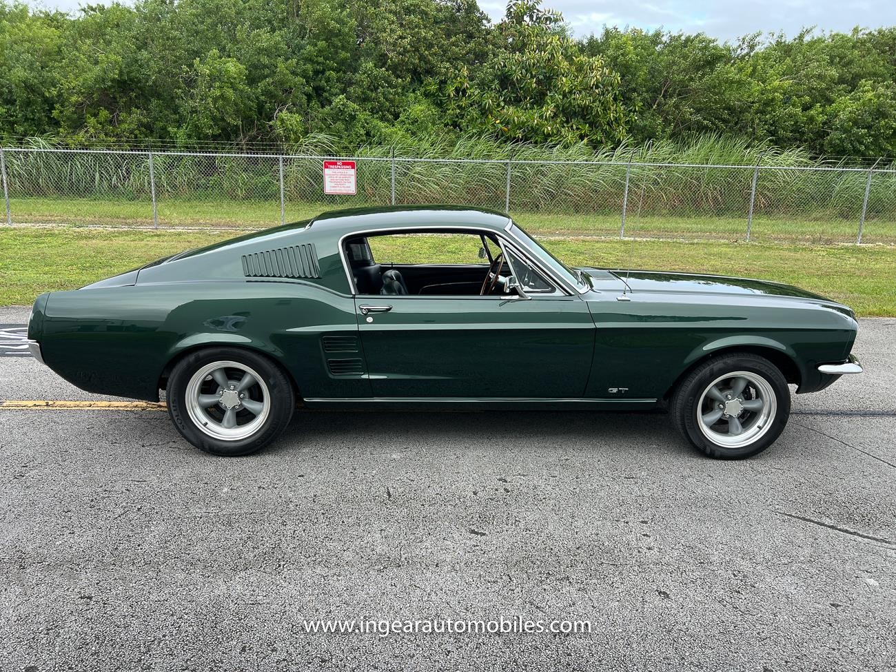 Ford-Mustang-1967-fastback-11
