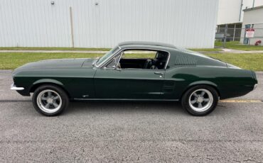 Ford-Mustang-1967-fastback-7