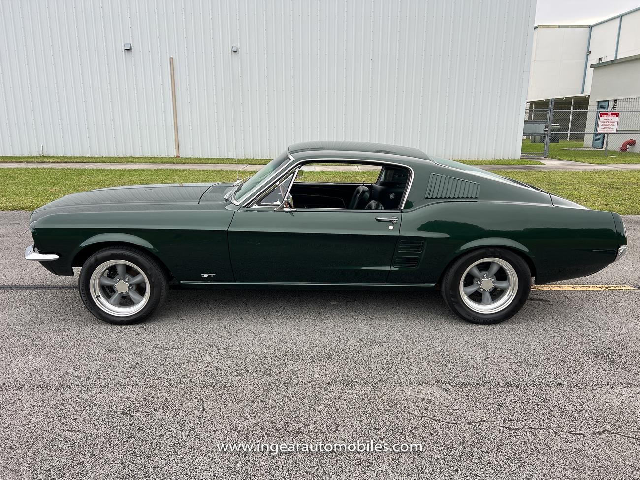 Ford-Mustang-1967-fastback-7