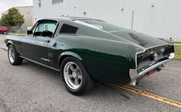 Ford-Mustang-1967-fastback-8