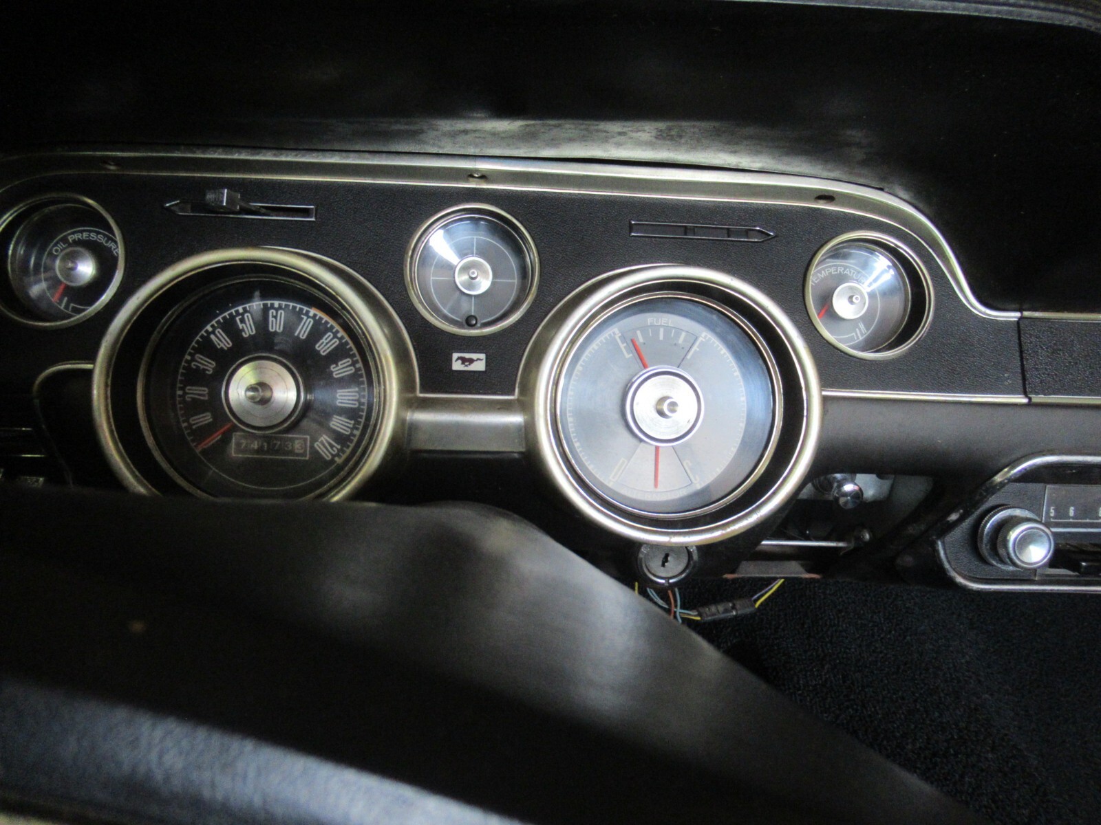 Ford-Mustang-1968-Convertible-17