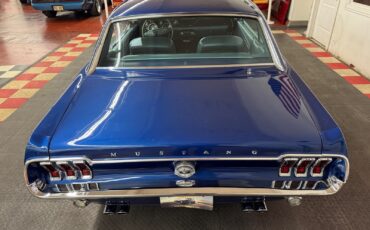 Ford-Mustang-1968-Coupe-12