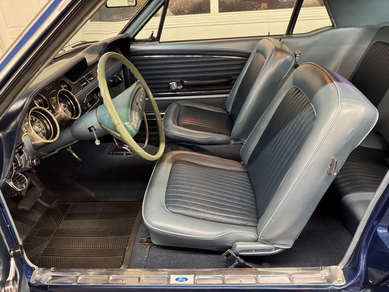 Ford-Mustang-1968-Coupe-30