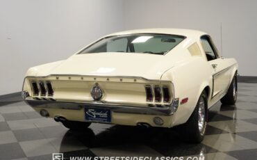 Ford-Mustang-1968-Fastback-11