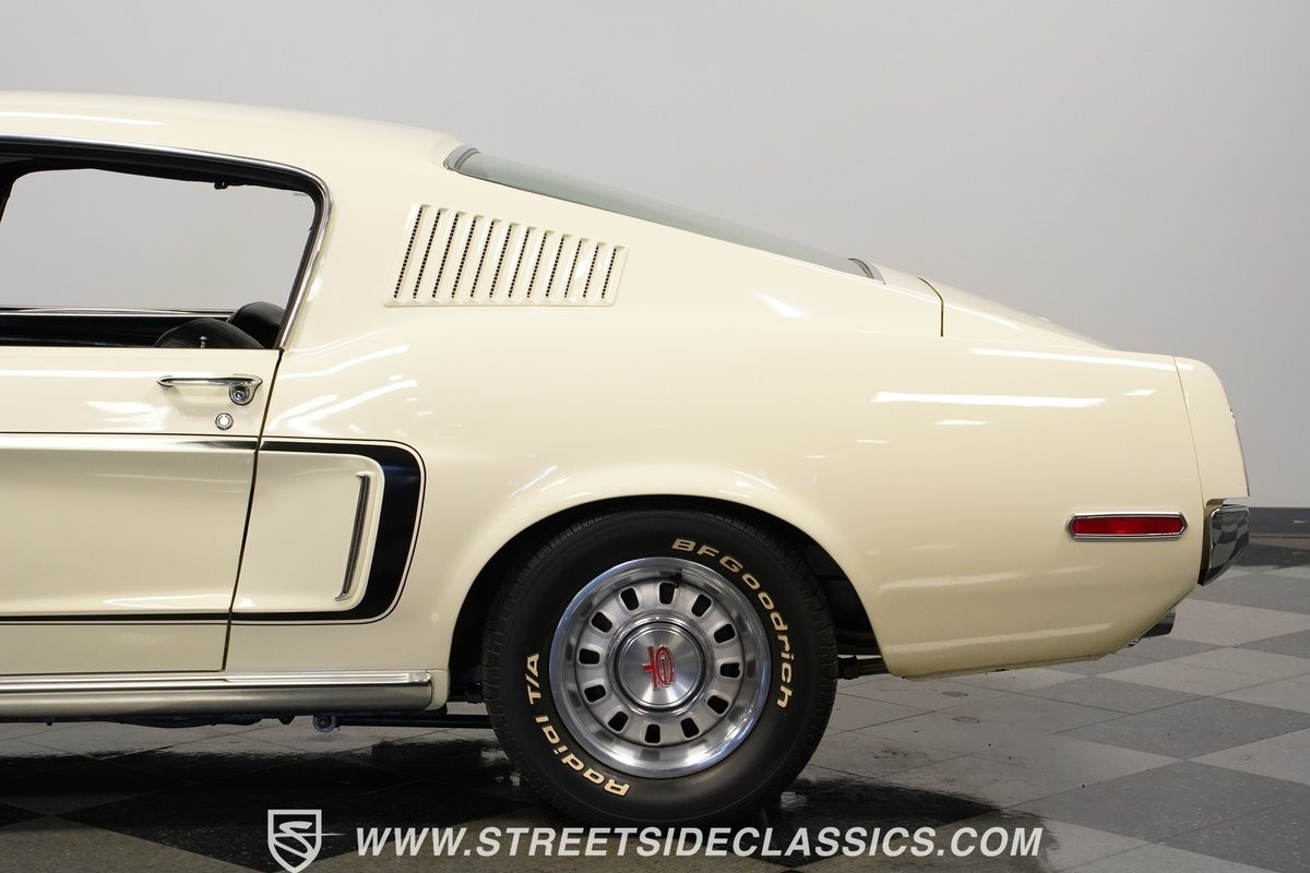 Ford-Mustang-1968-Fastback-24
