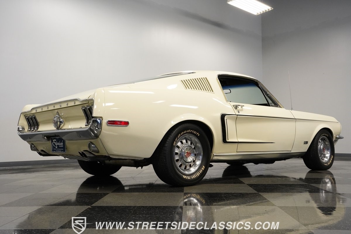 Ford-Mustang-1968-Fastback-27
