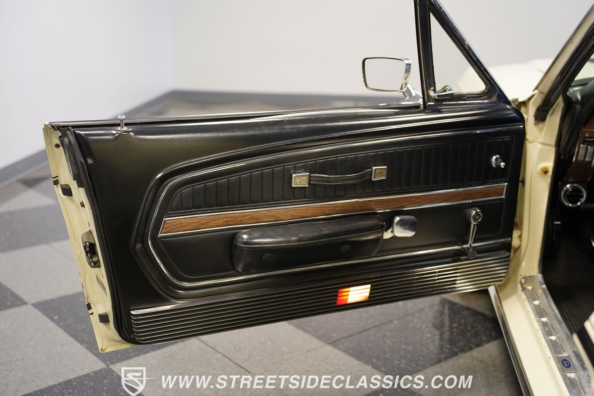 Ford-Mustang-1968-Fastback-37