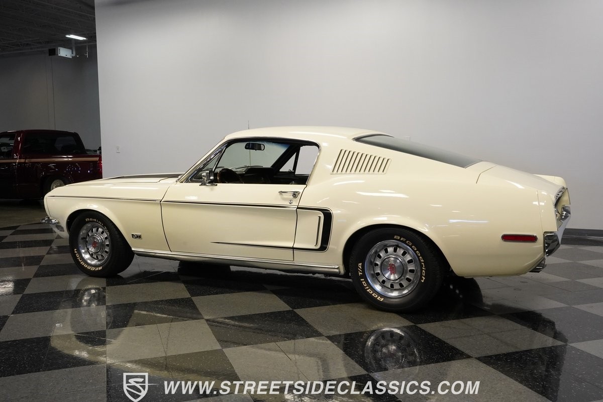 Ford-Mustang-1968-Fastback-8