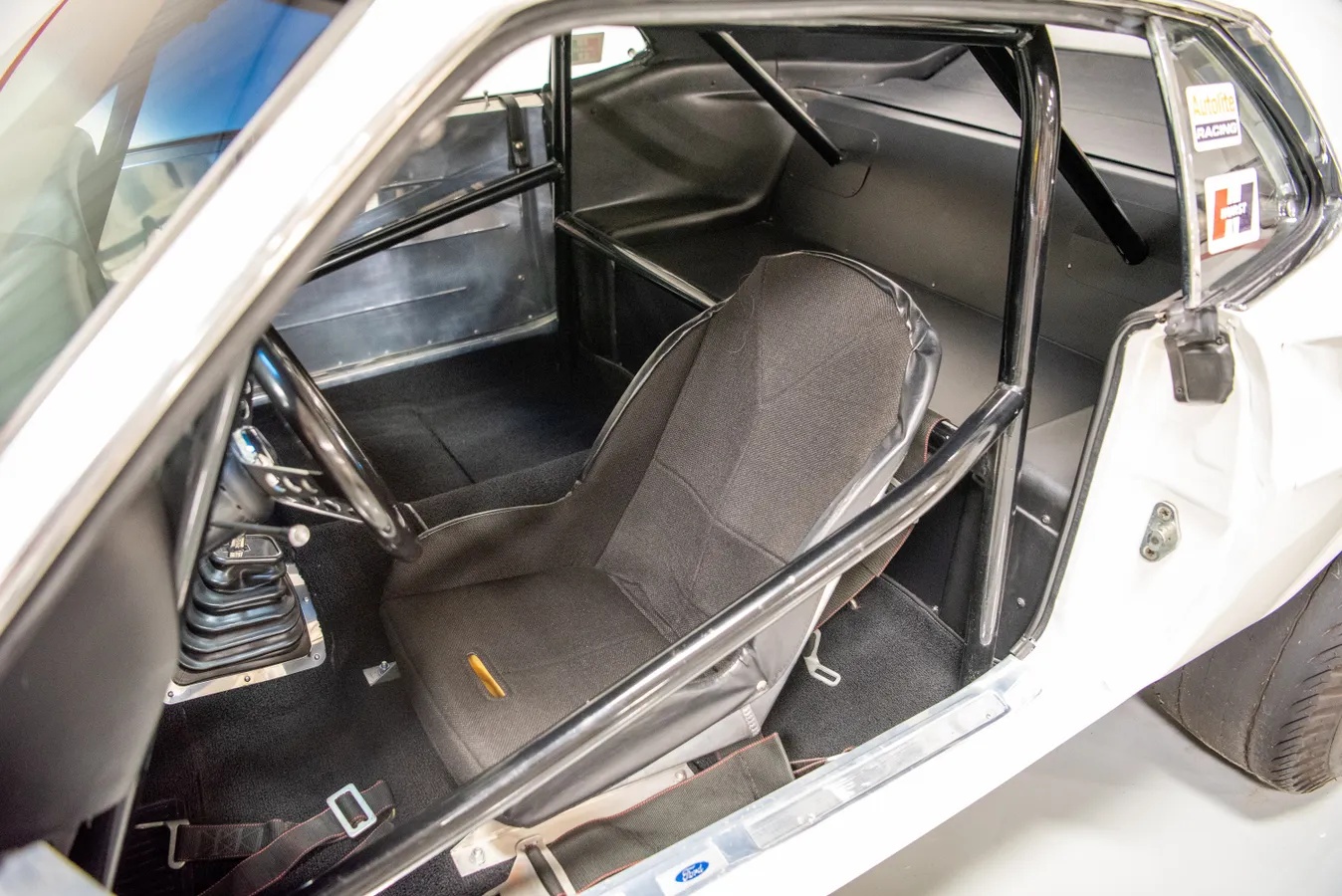 Ford-Mustang-1969-12