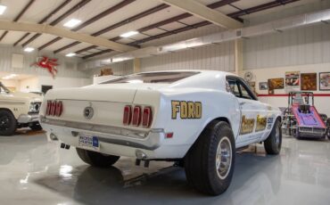 Ford-Mustang-1969-15