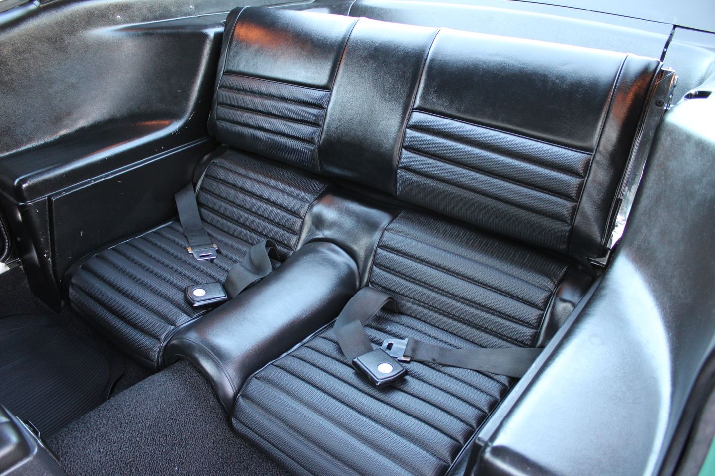 Ford-Mustang-1969-Coupe-30