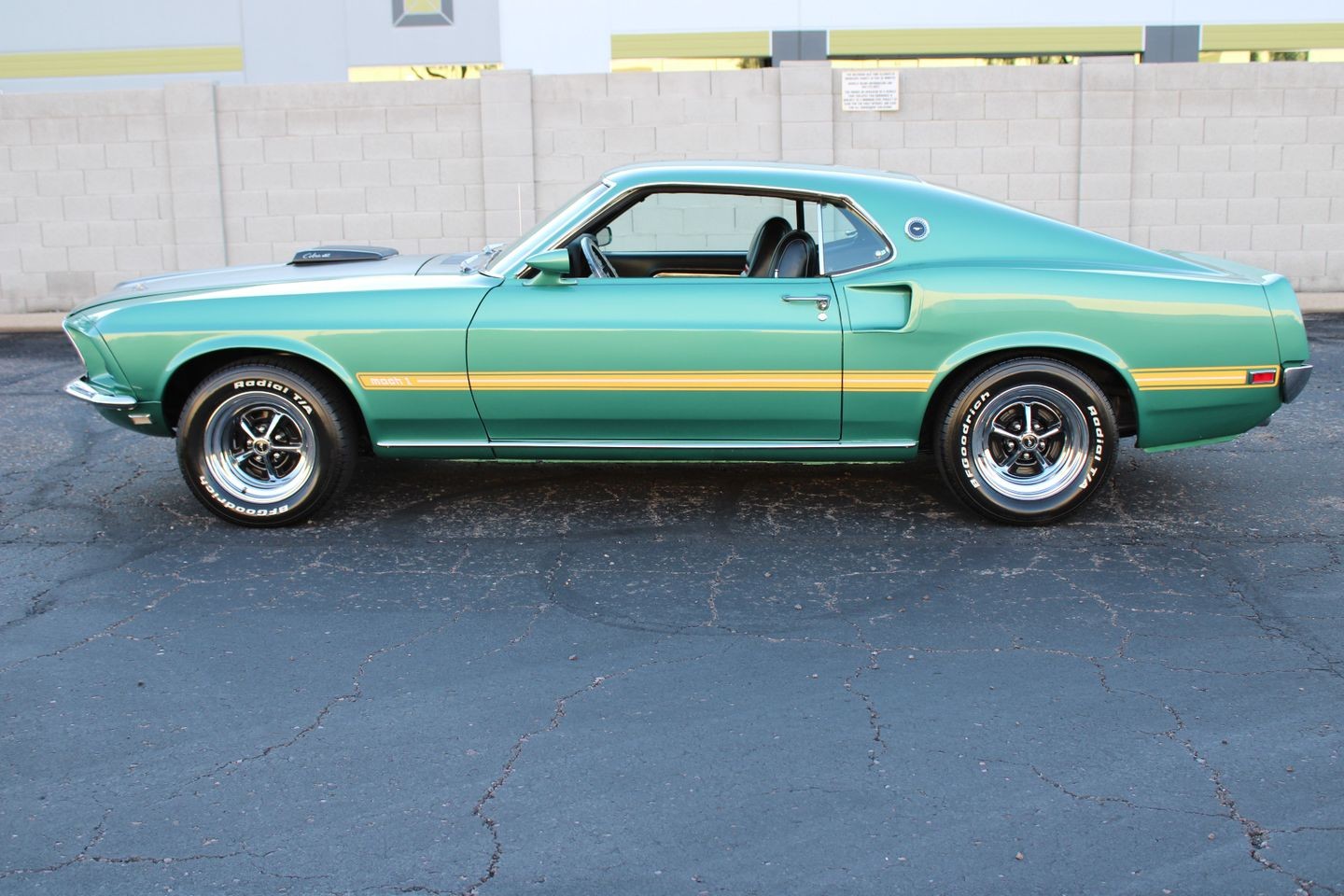 Ford-Mustang-1969-Coupe-6