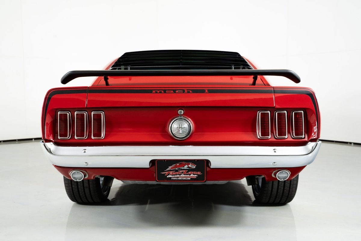Ford-Mustang-1969-Fastback-13