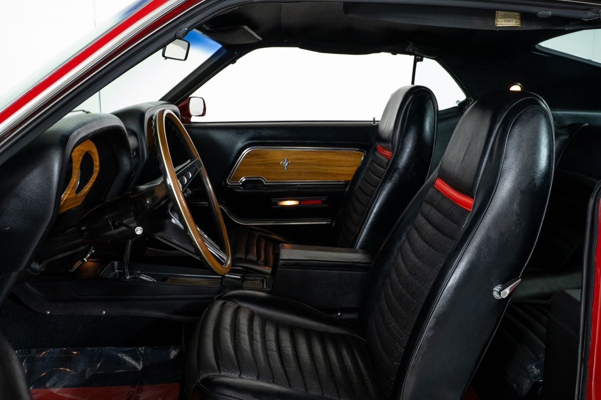 Ford-Mustang-1969-Fastback-21