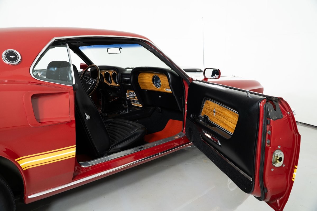 Ford-Mustang-1969-Fastback-38