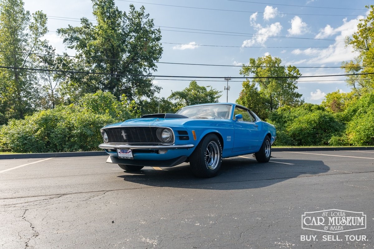 Ford-Mustang-1970-Fastback-2