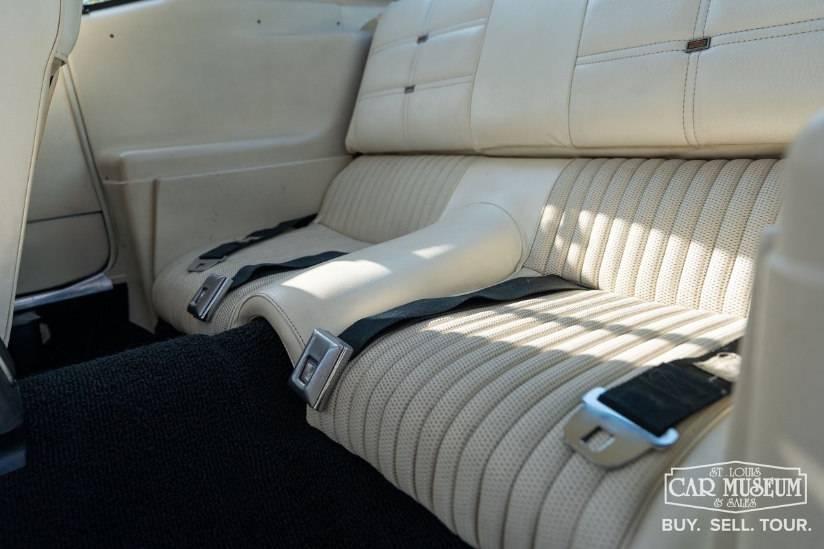 Ford-Mustang-1970-Fastback-23