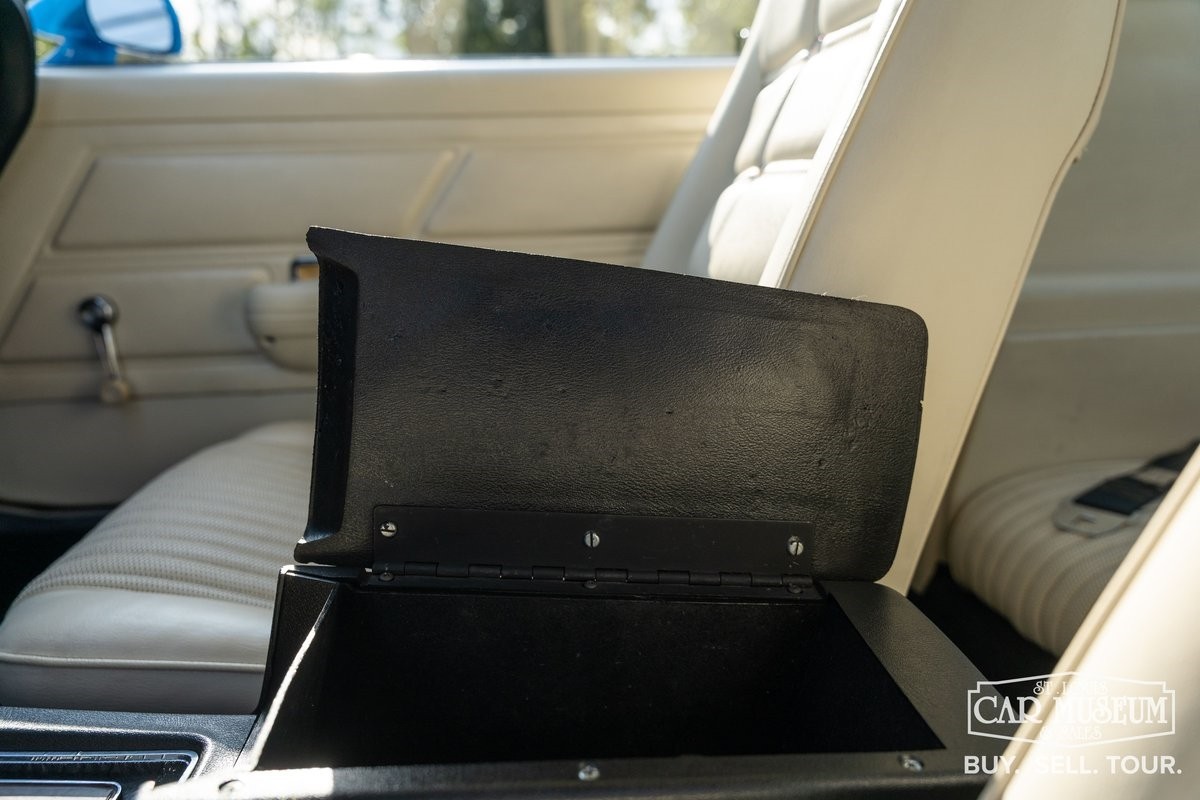 Ford-Mustang-1970-Fastback-27