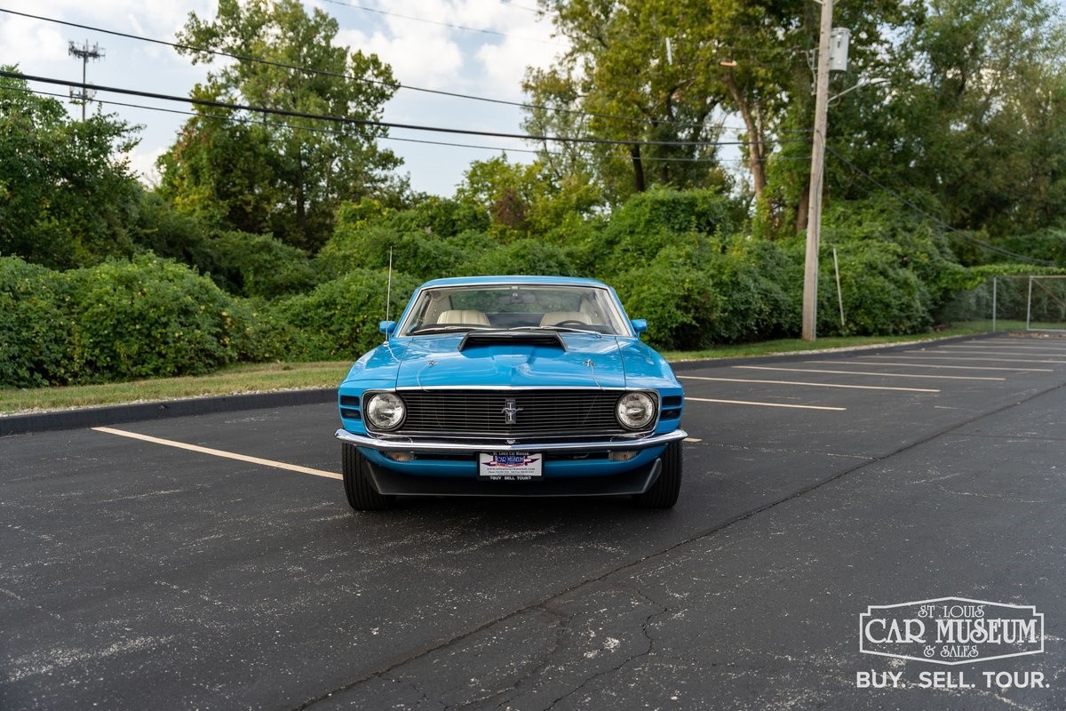 Ford-Mustang-1970-Fastback-3