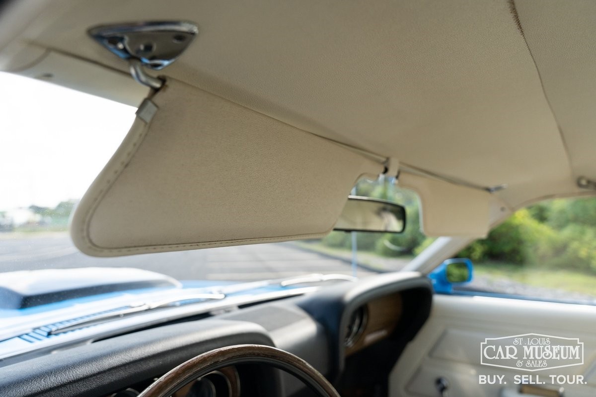 Ford-Mustang-1970-Fastback-32