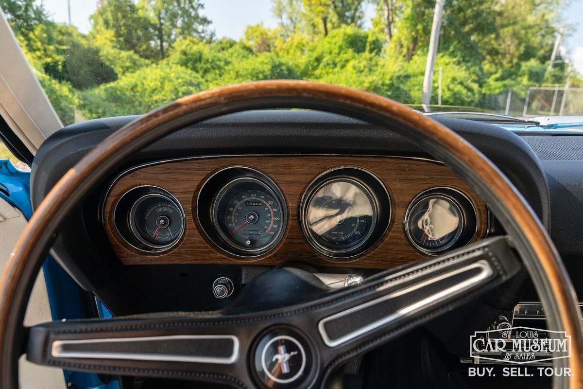 Ford-Mustang-1970-Fastback-35