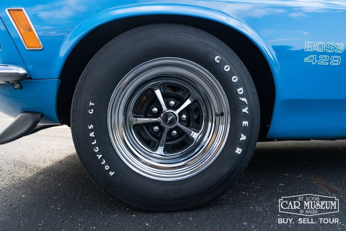 Ford-Mustang-1970-Fastback-6